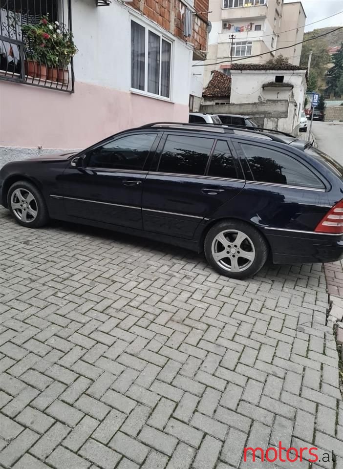 2006' Mercedes-Benz C 220 photo #2