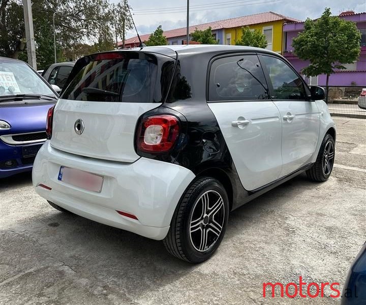 2015' Smart Fortwo photo #3