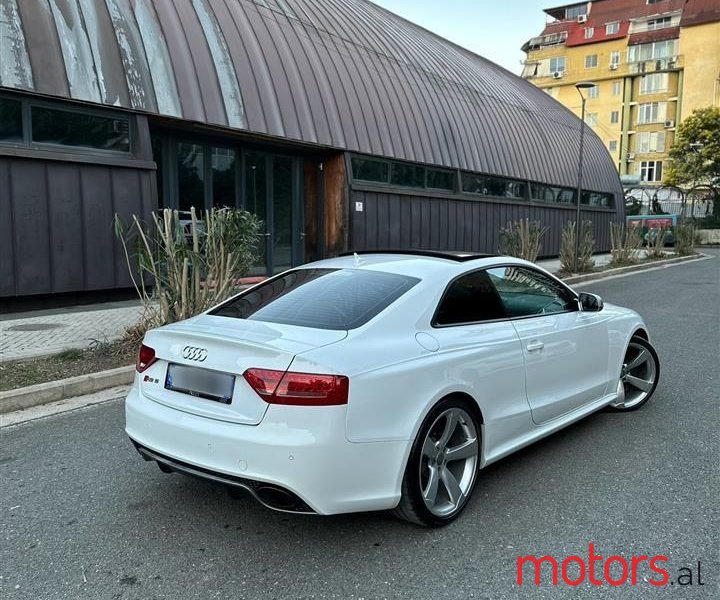 2011' Audi RS5 photo #3