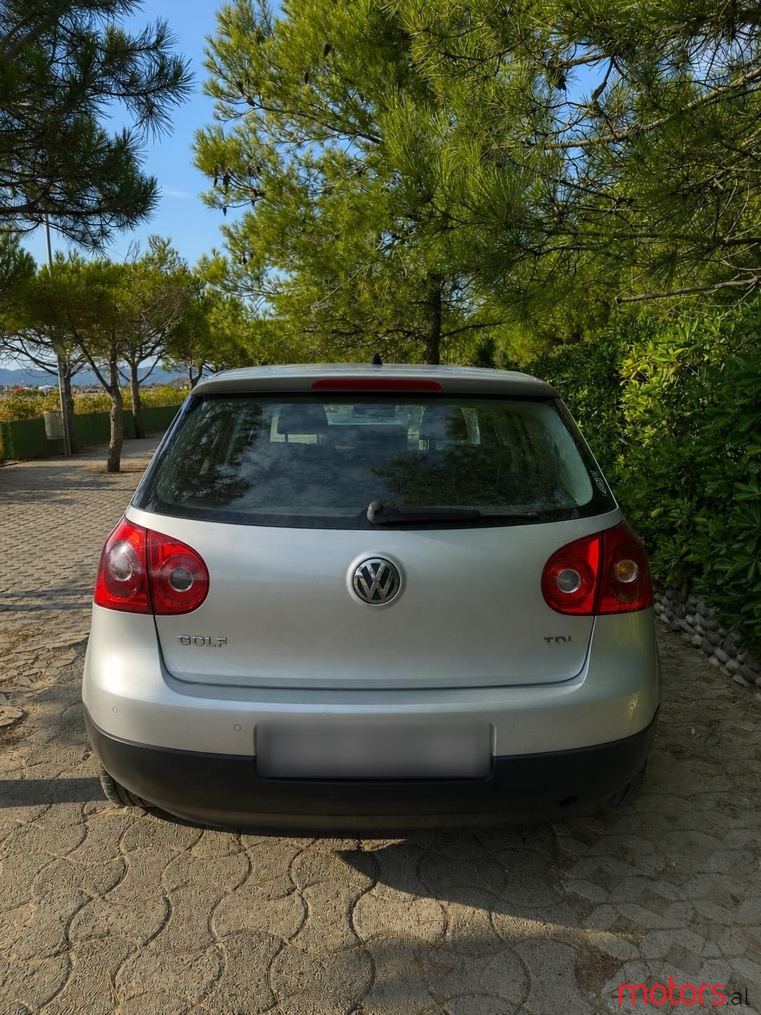 2008' Volkswagen Golf photo #6