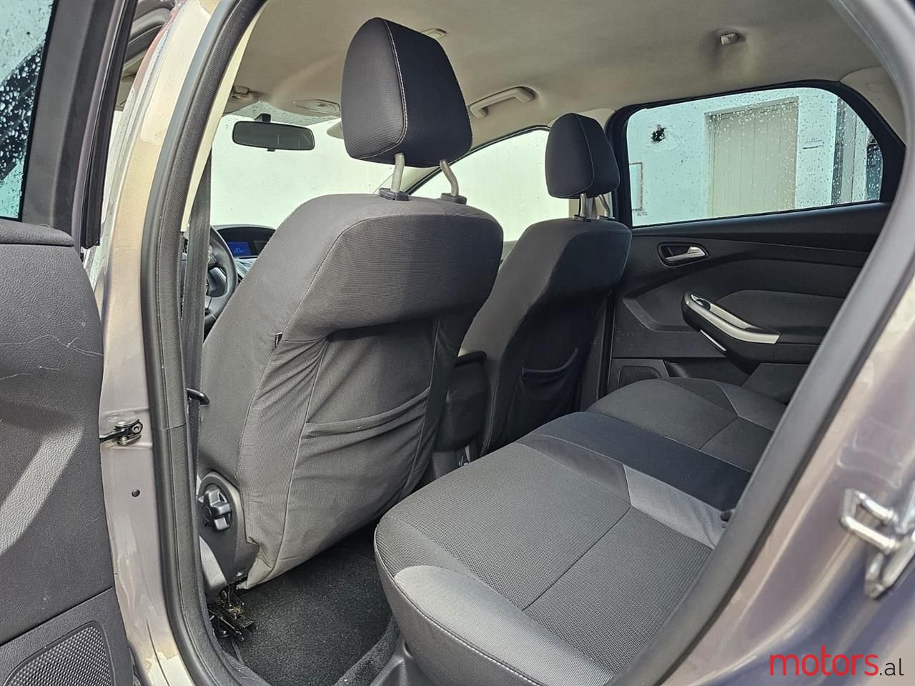 2012' Ford Focus photo #5