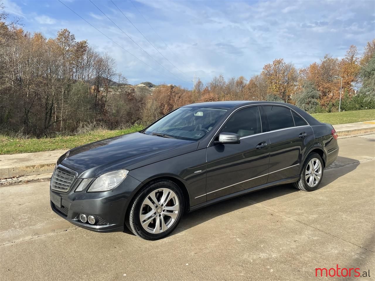 2010' Mercedes-Benz E 350 photo #1