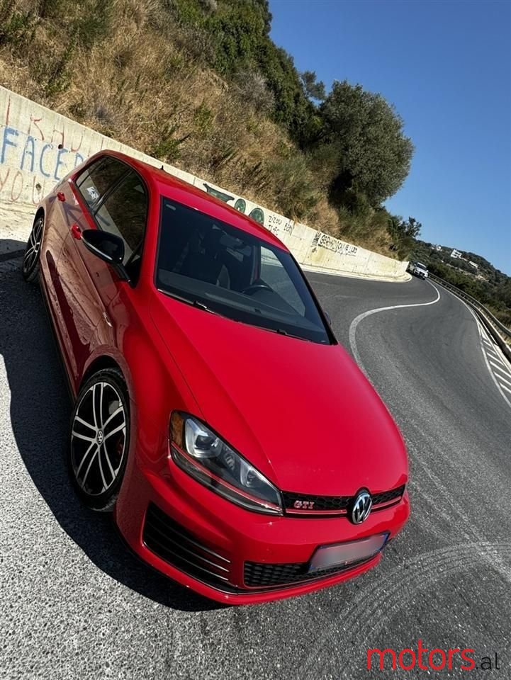 2017' Volkswagen Golf photo #5