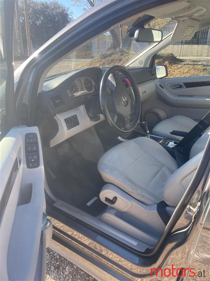 2008' Mercedes-Benz B 200 photo #5