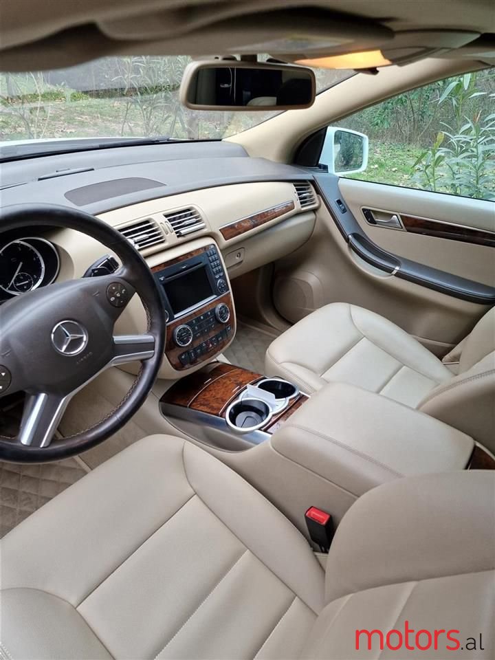 2012' Mercedes-Benz R 350 photo #3