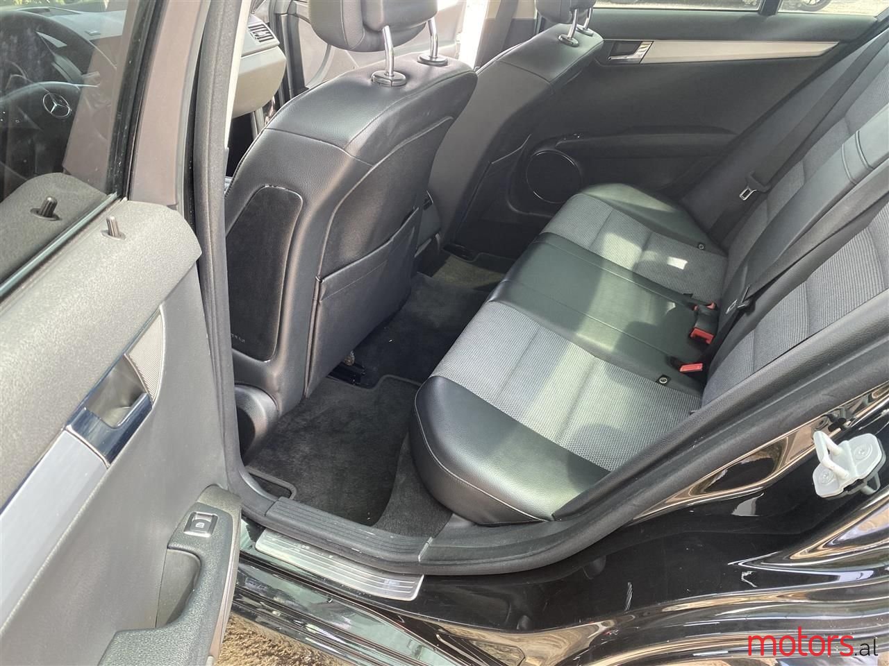 2008' Mercedes-Benz C 180 photo #5