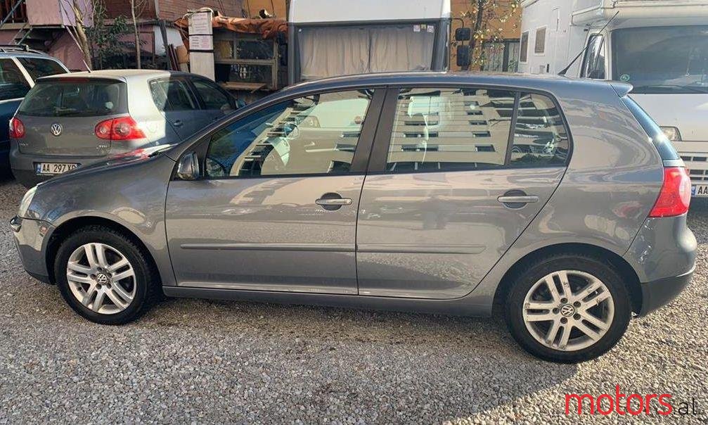 2008' Volkswagen Golf photo #1