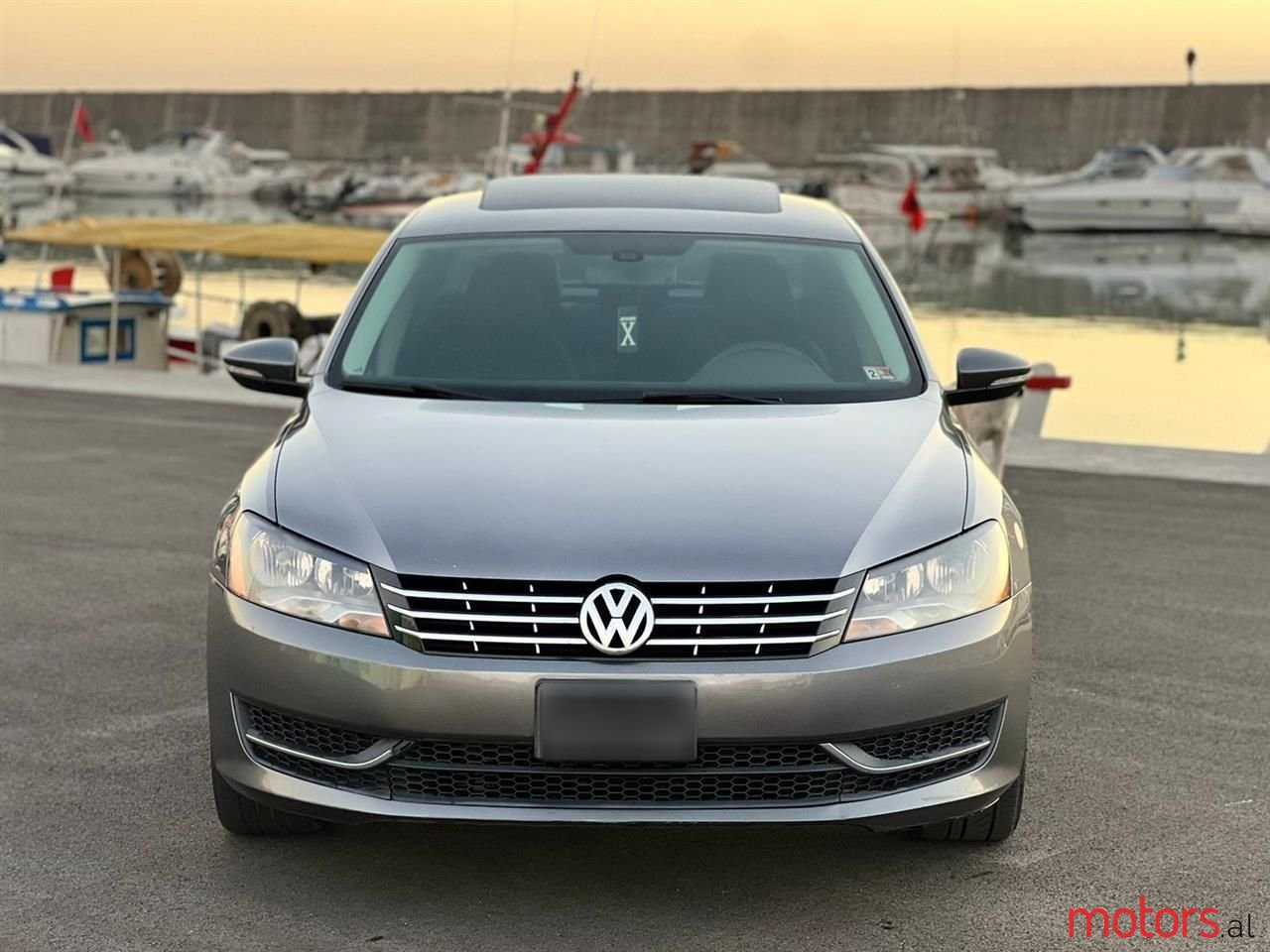 2012' Volkswagen Passat photo #1