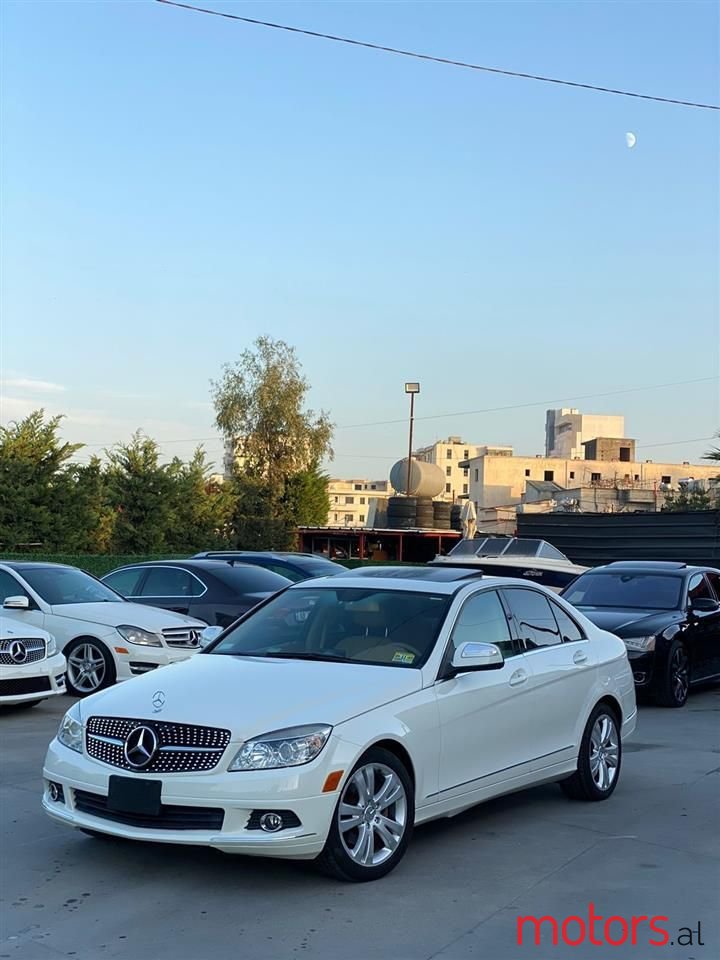 2008' Mercedes-Benz C 300 photo #1