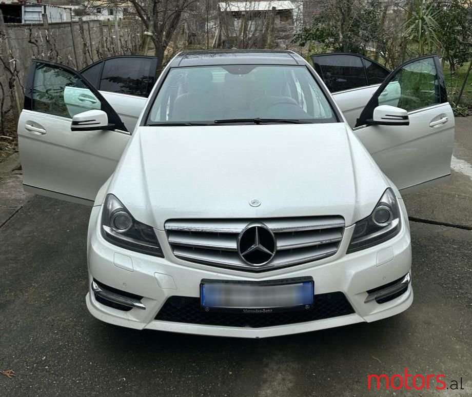 2012' Mercedes-Benz C 220 photo #1