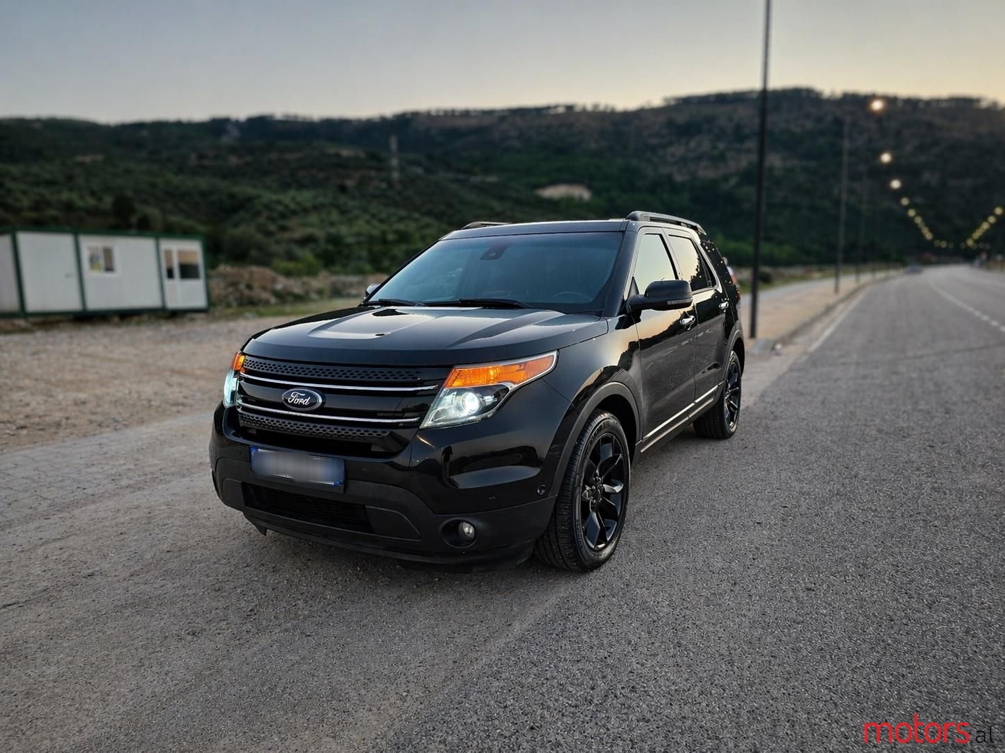 2013' Ford Explorer photo #1