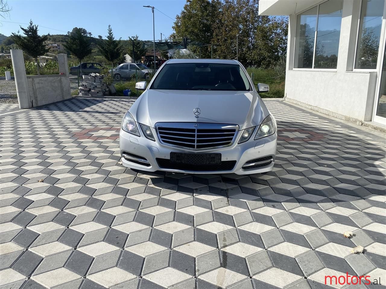 2011' Mercedes-Benz 200 photo #4