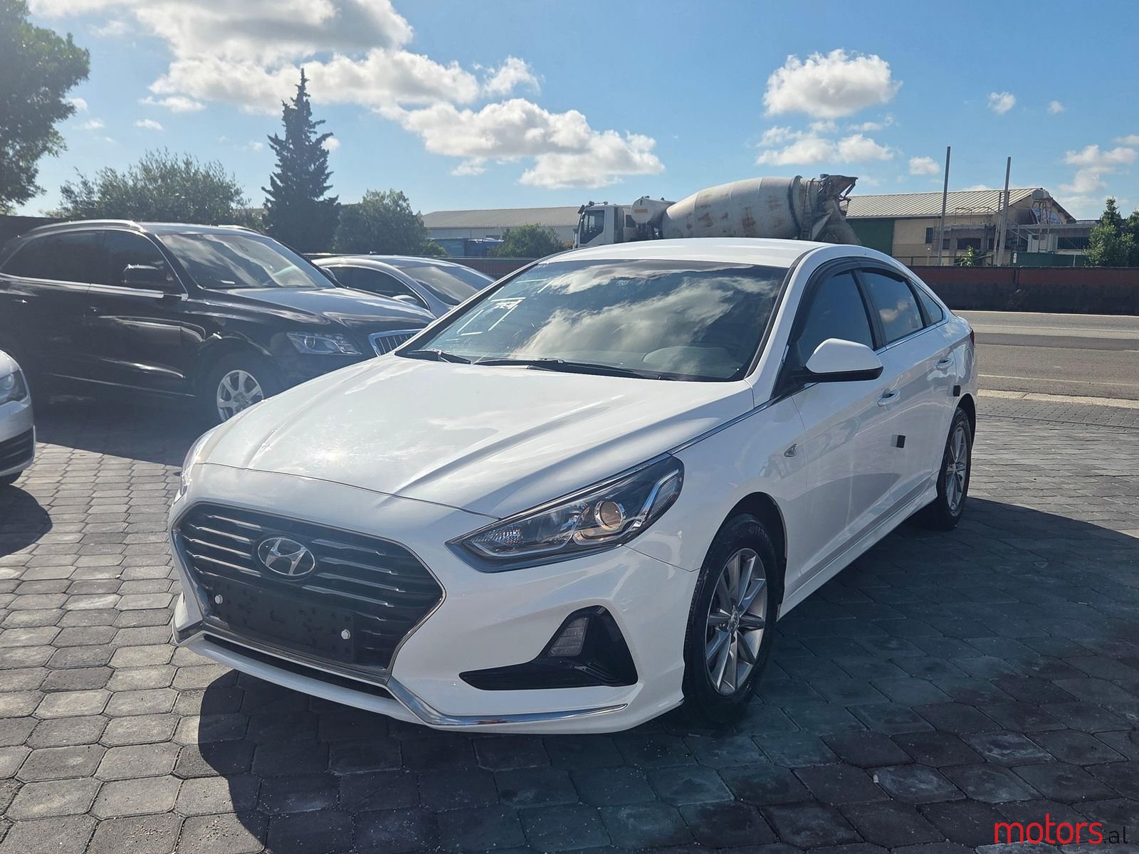 2019' Hyundai Sonata photo #2