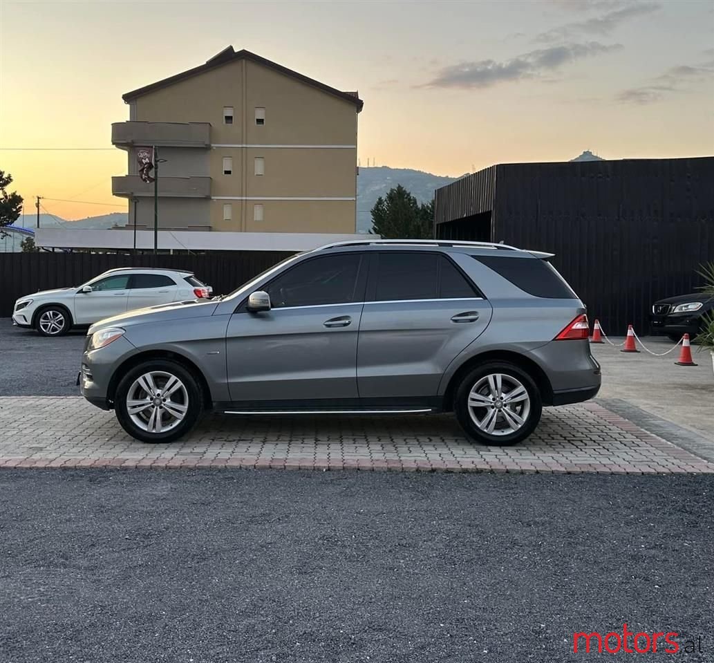 2013' Mercedes-Benz ML 350 photo #4