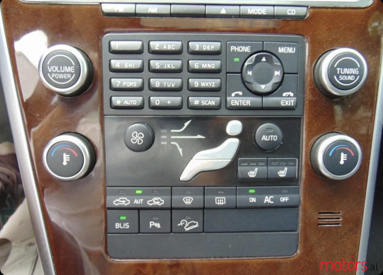 2010' Volvo Xc 60 photo #3