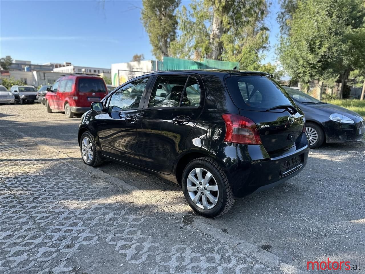 2008' Toyota Yaris photo #4