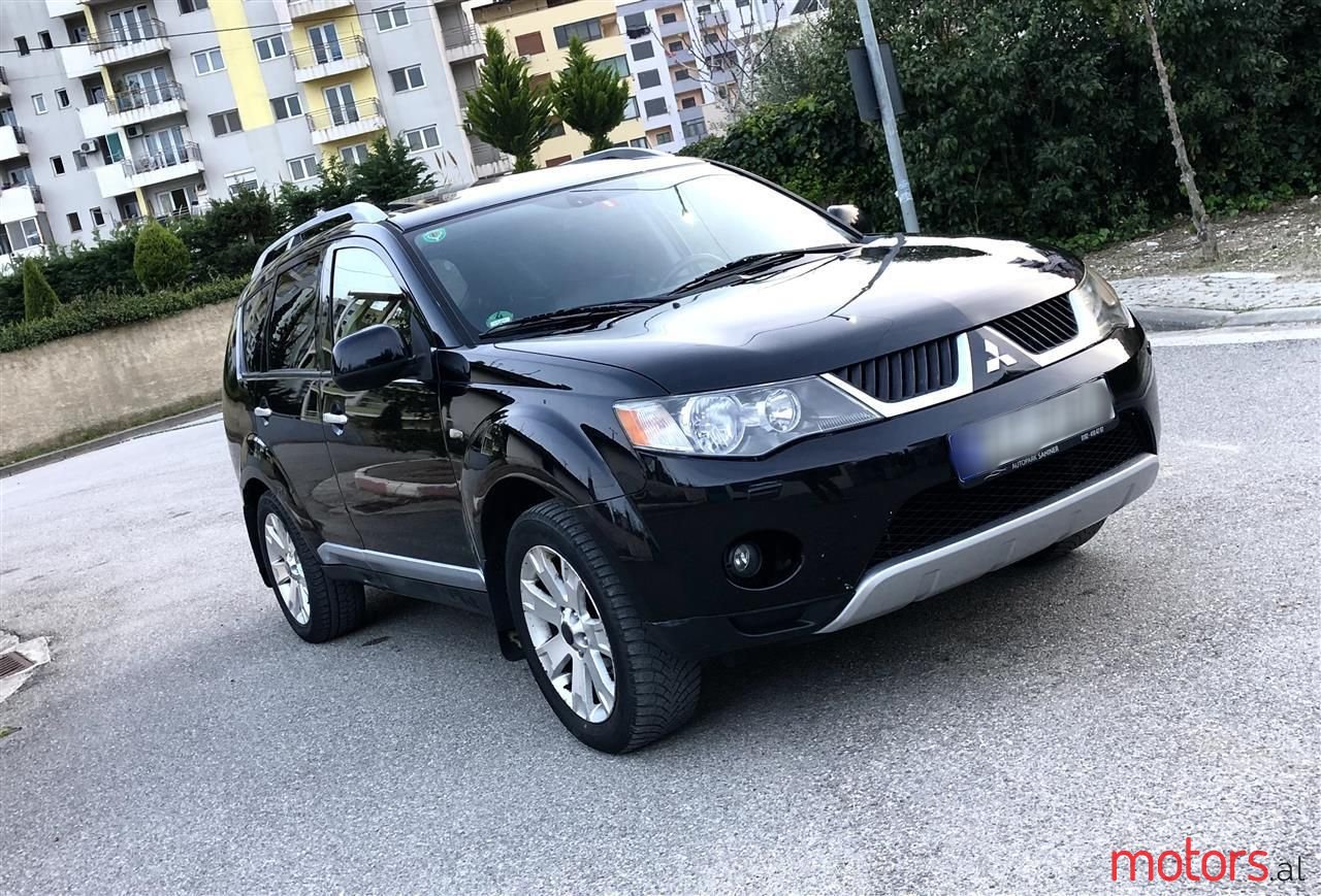 2008' Mitsubishi Outlander photo #1