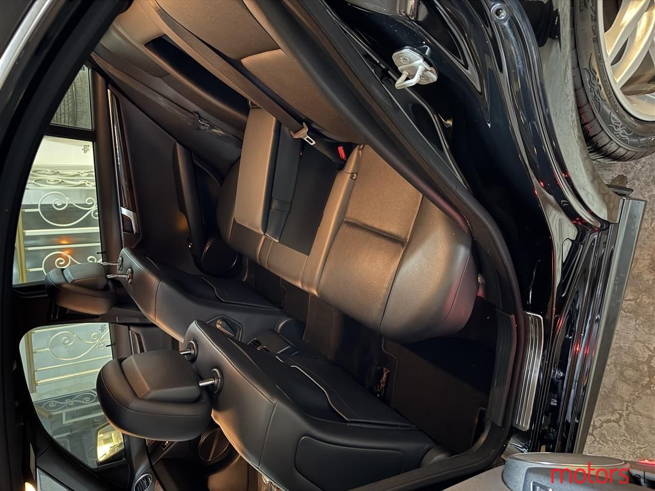 2012' Mercedes-Benz C 300 photo #3