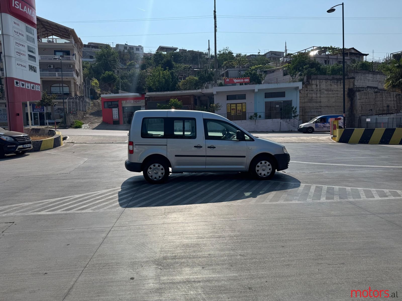 2007' Volkswagen Caddy photo #5