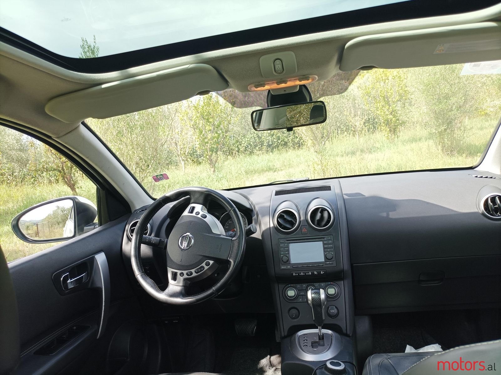 2009' Nissan Qashqai+2 photo #4