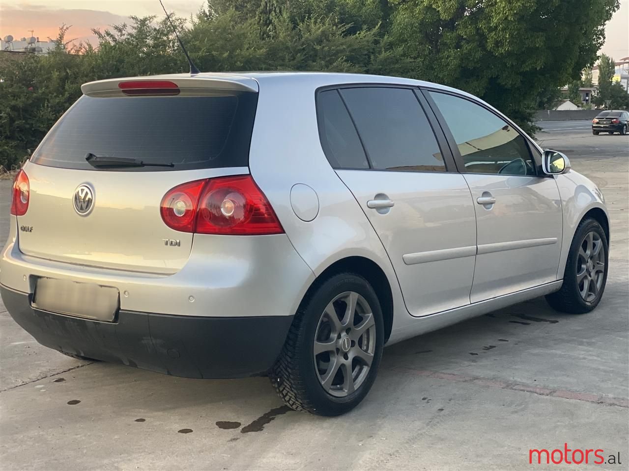 2007' Volkswagen Golf photo #3