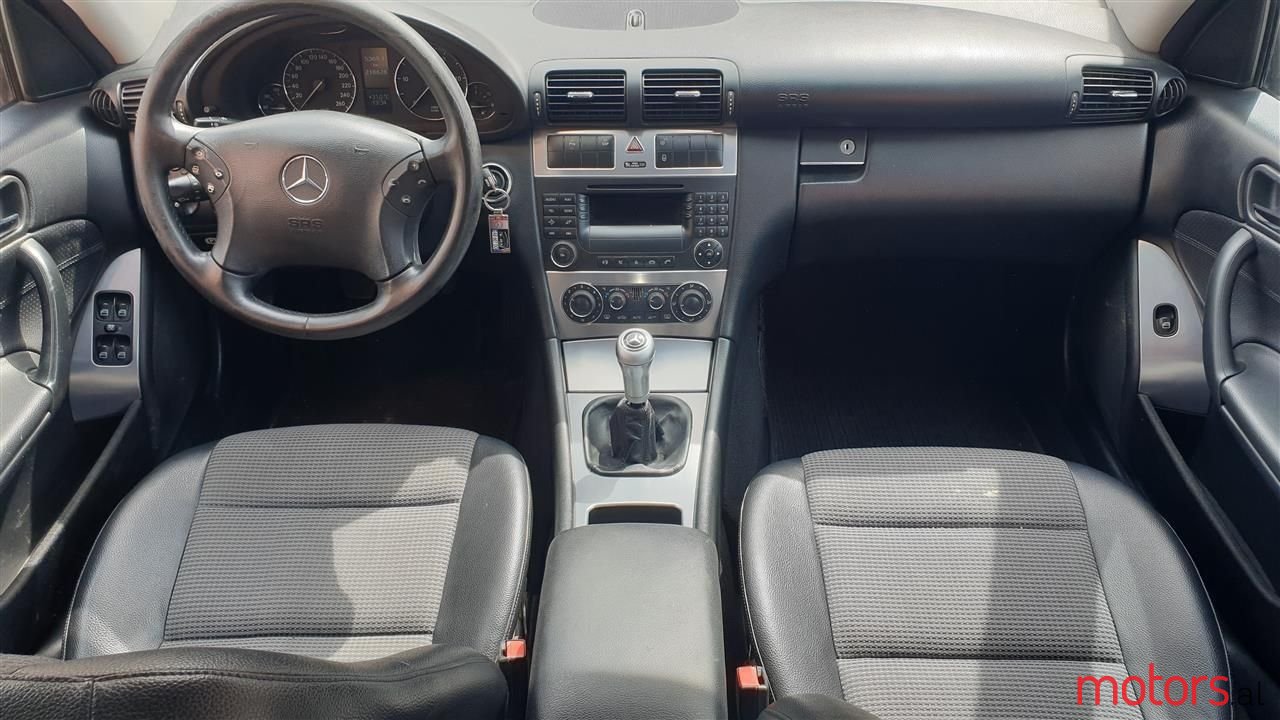 2006' Mercedes-Benz C 220 photo #3