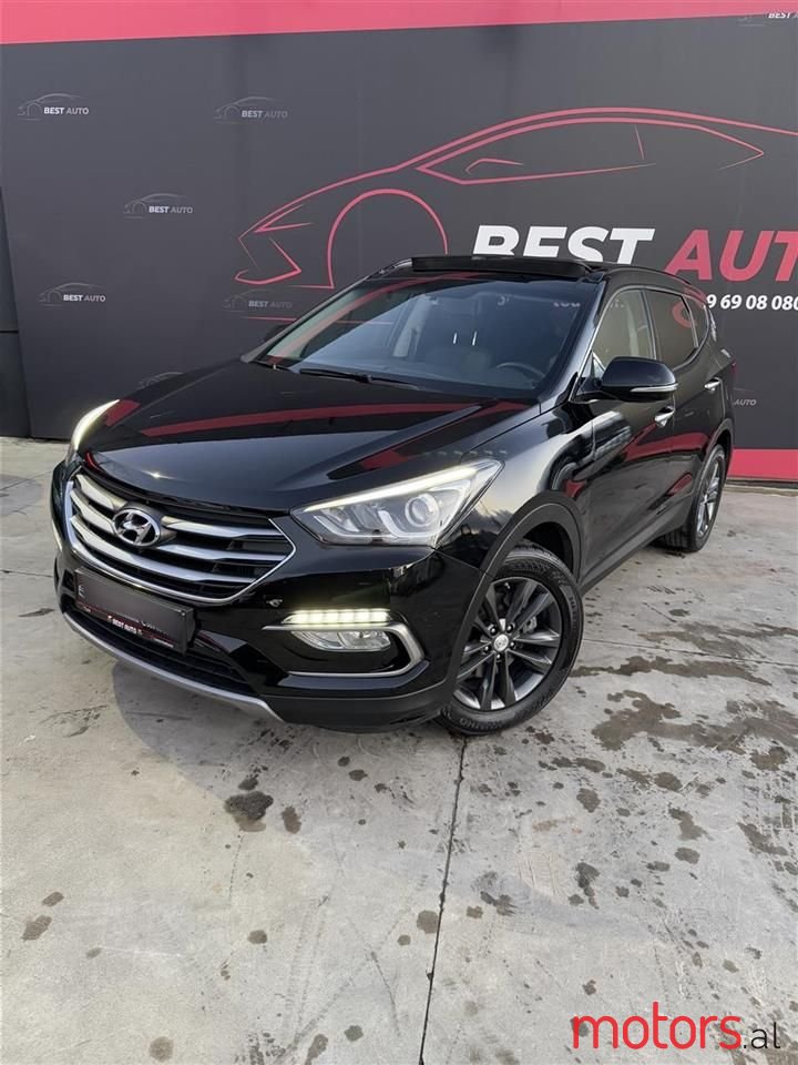 2015' Hyundai Santa Fe photo #1