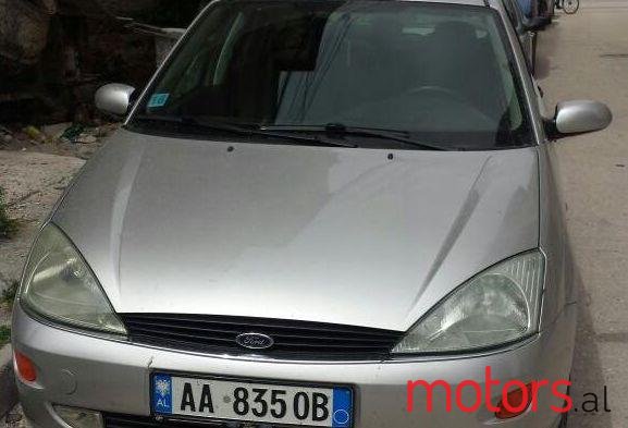 2001' Ford Focus photo #2