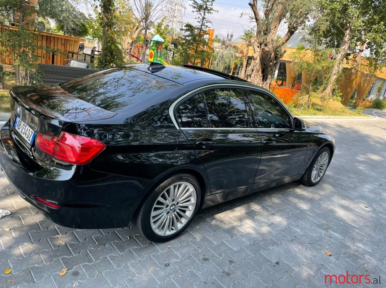 2013' BMW 328 photo #4