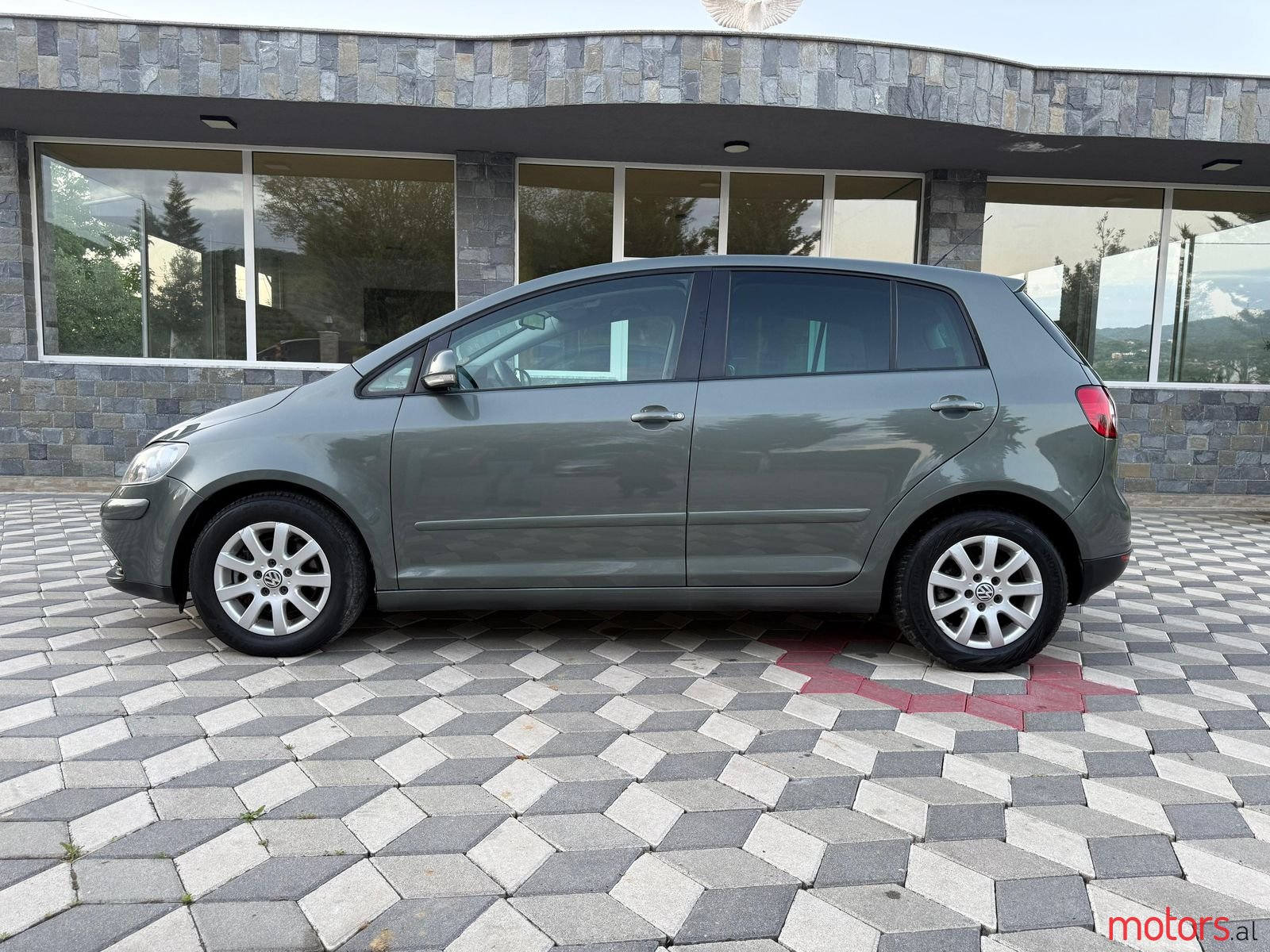 2005' Volkswagen Golf Plus photo #1