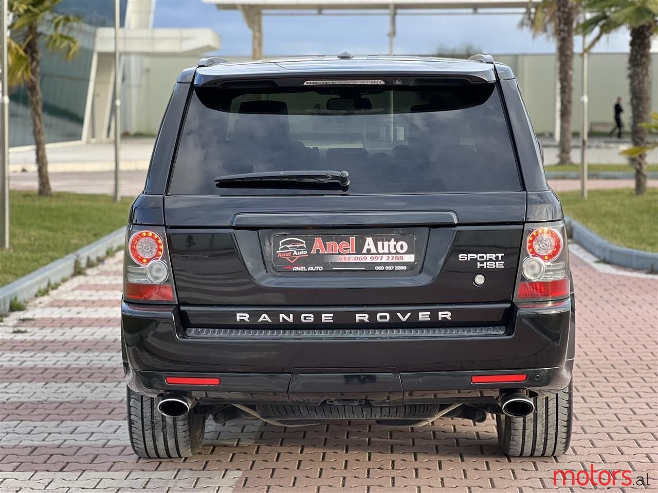 2011' Land Rover Range Rover Sport photo #4