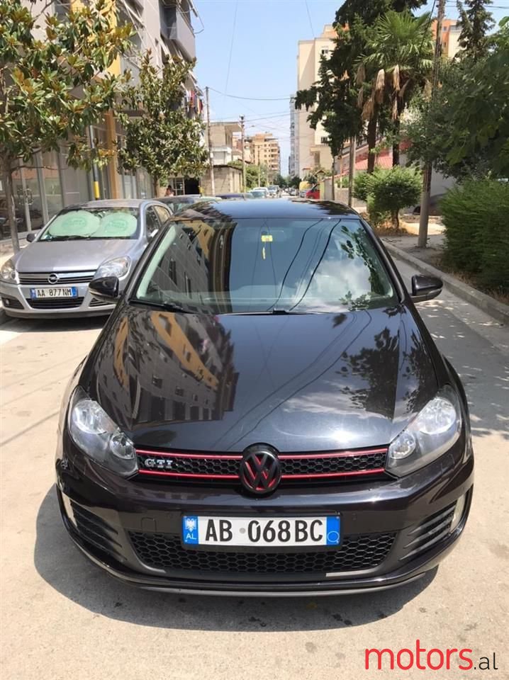 2010' Volkswagen Golf photo #3