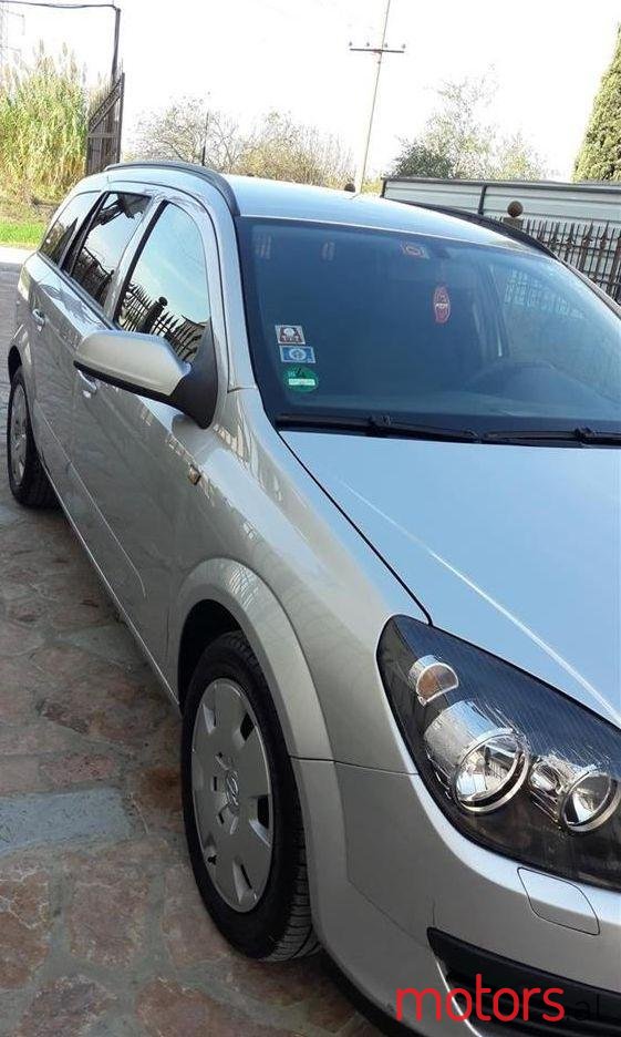 2006' Opel Astra photo #1