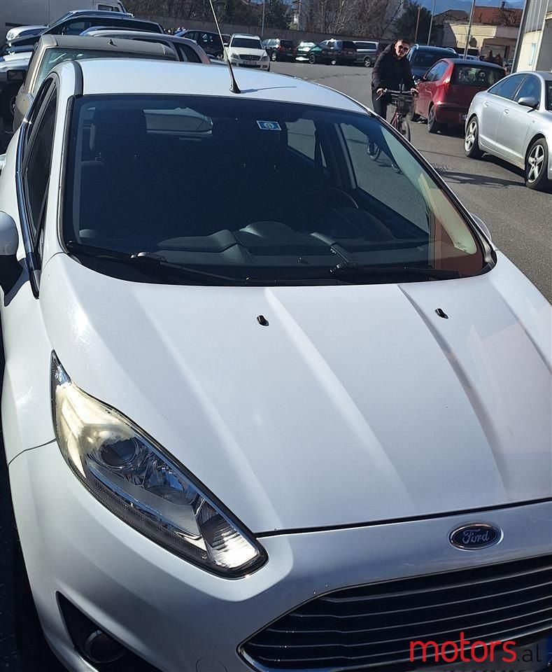 2014' Ford Fiesta photo #1