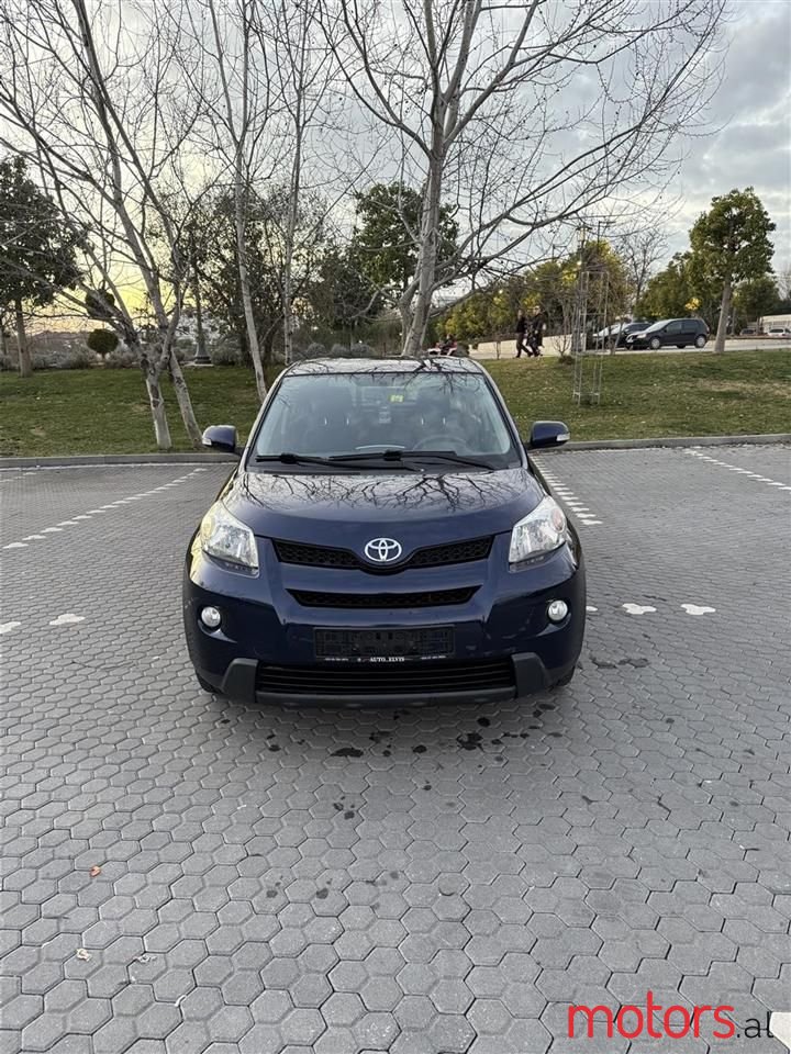 2010' Toyota Urban Cruiser photo #1