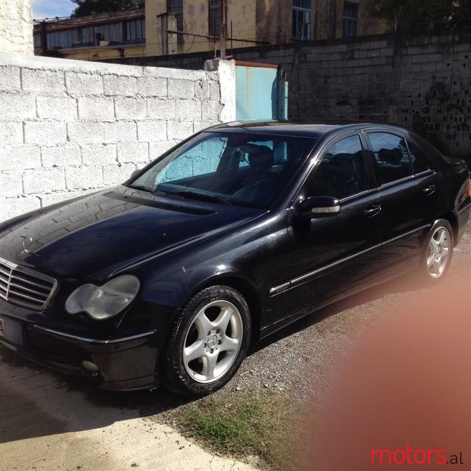 2003' Mercedes-Benz 220 photo #3