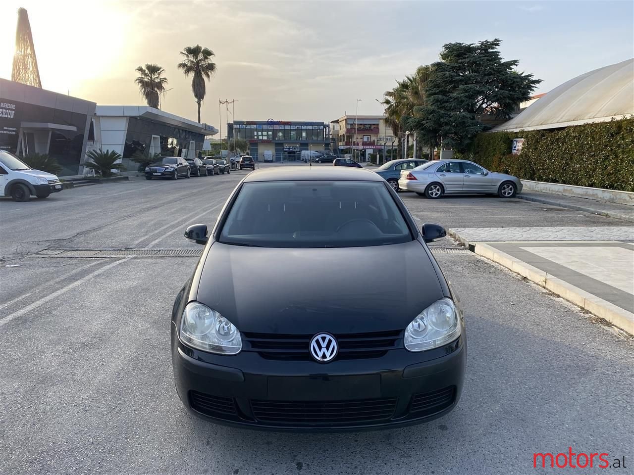 2008' Volkswagen Golf photo #1