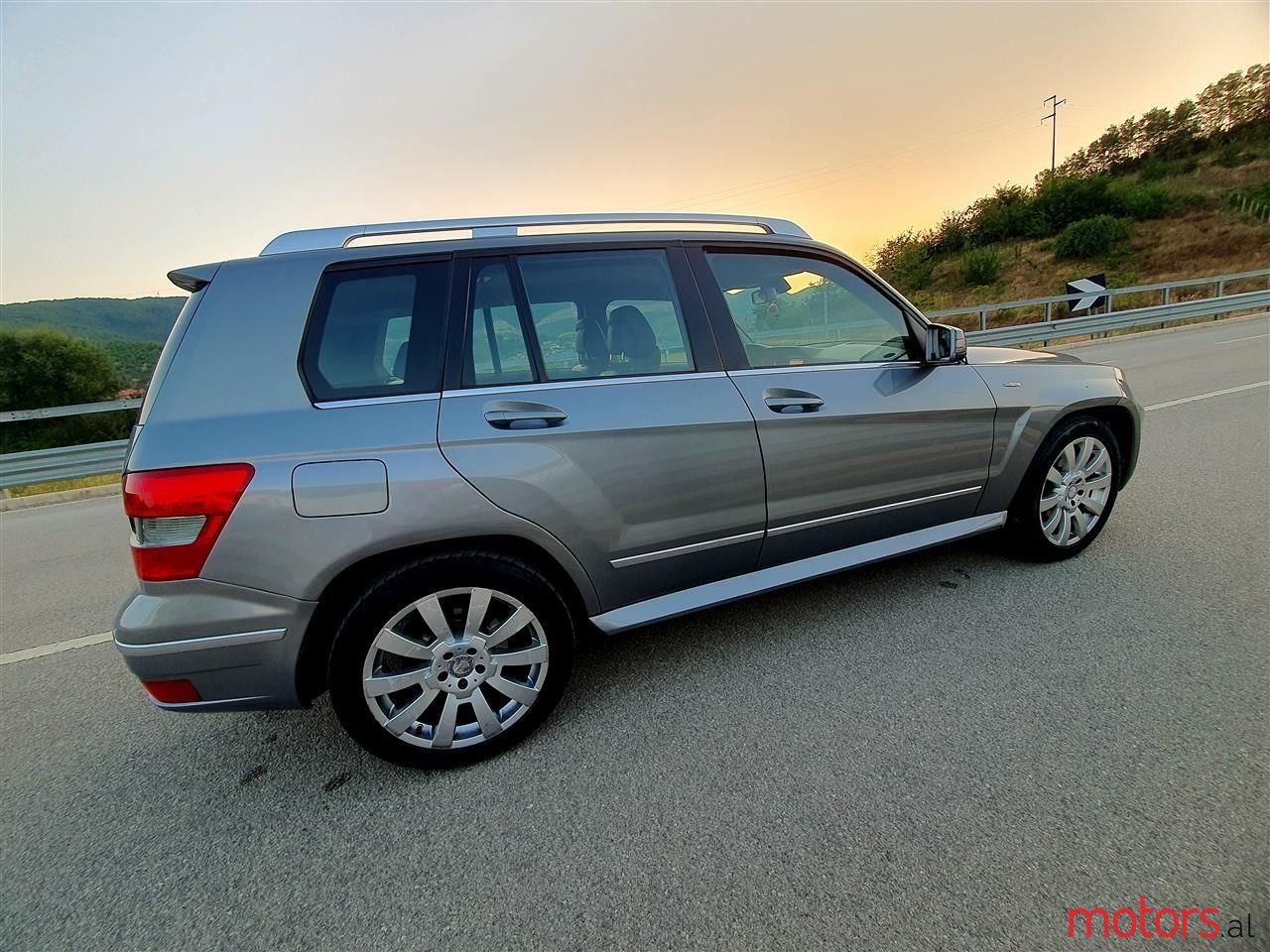 2010' Mercedes-Benz GLK 220 photo #5