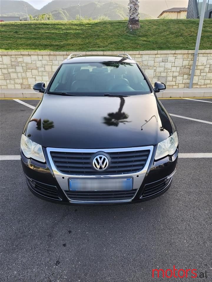 2008' Volkswagen Passat photo #4