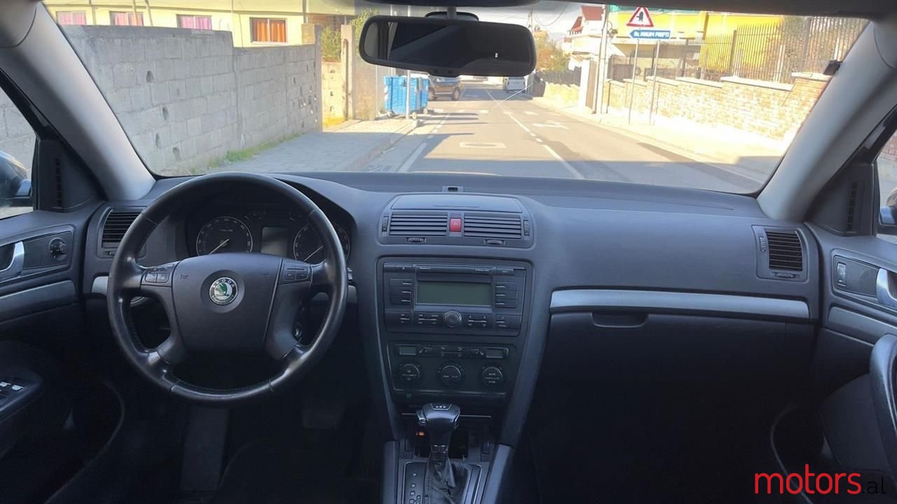 2006' Skoda Octavia photo #6