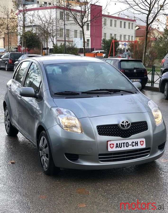 2006' Toyota Yaris photo #1