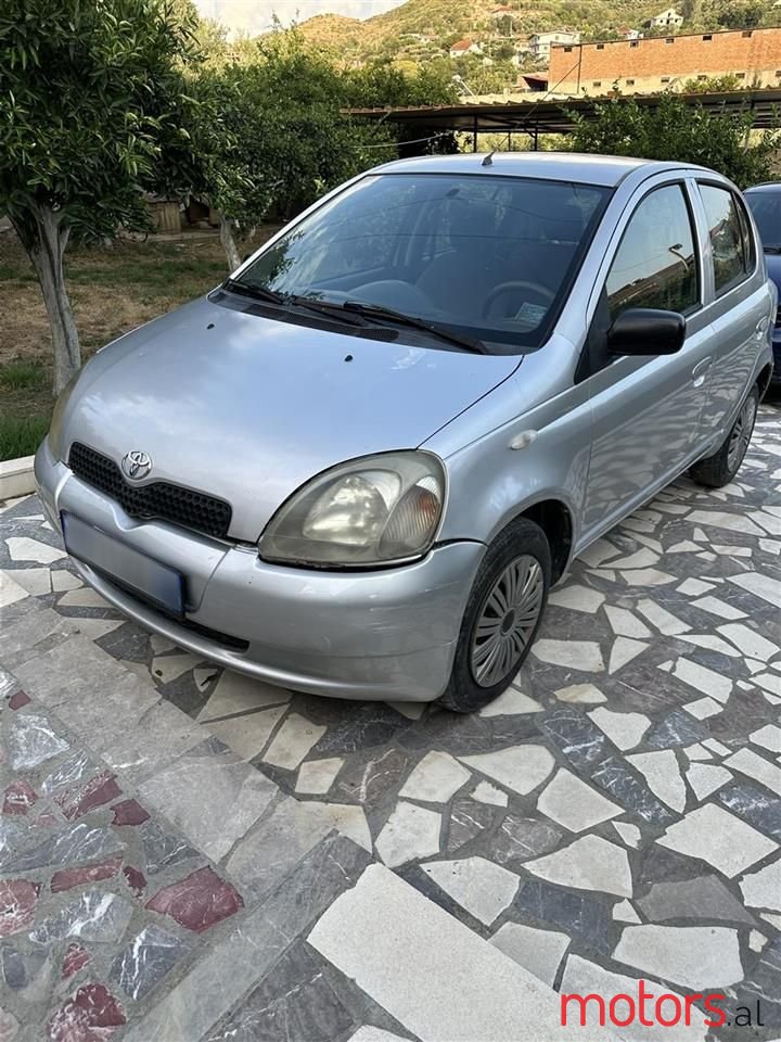 2001' Toyota Yaris photo #1