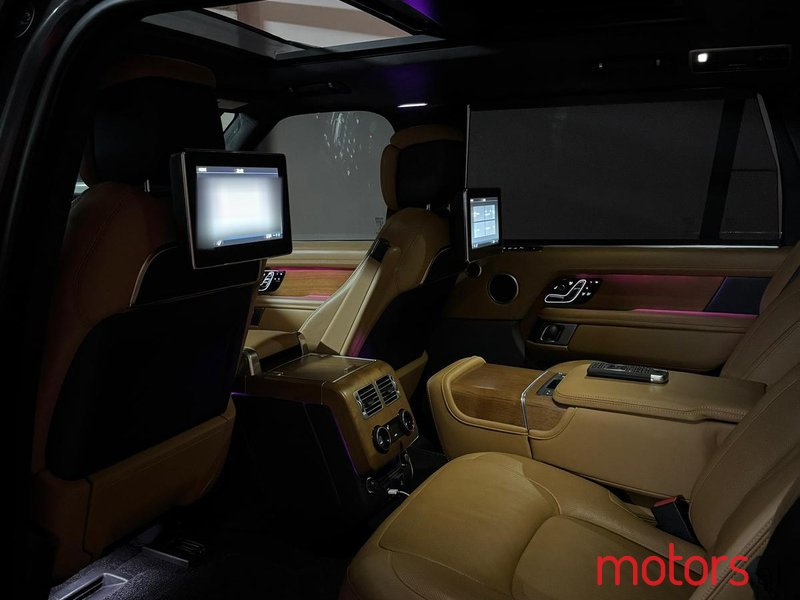 2020' Land Rover Range Rover 5.0 Supercharged P525 photo #4