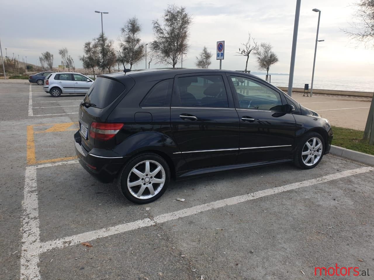 2007' Mercedes-Benz B 180 photo #2