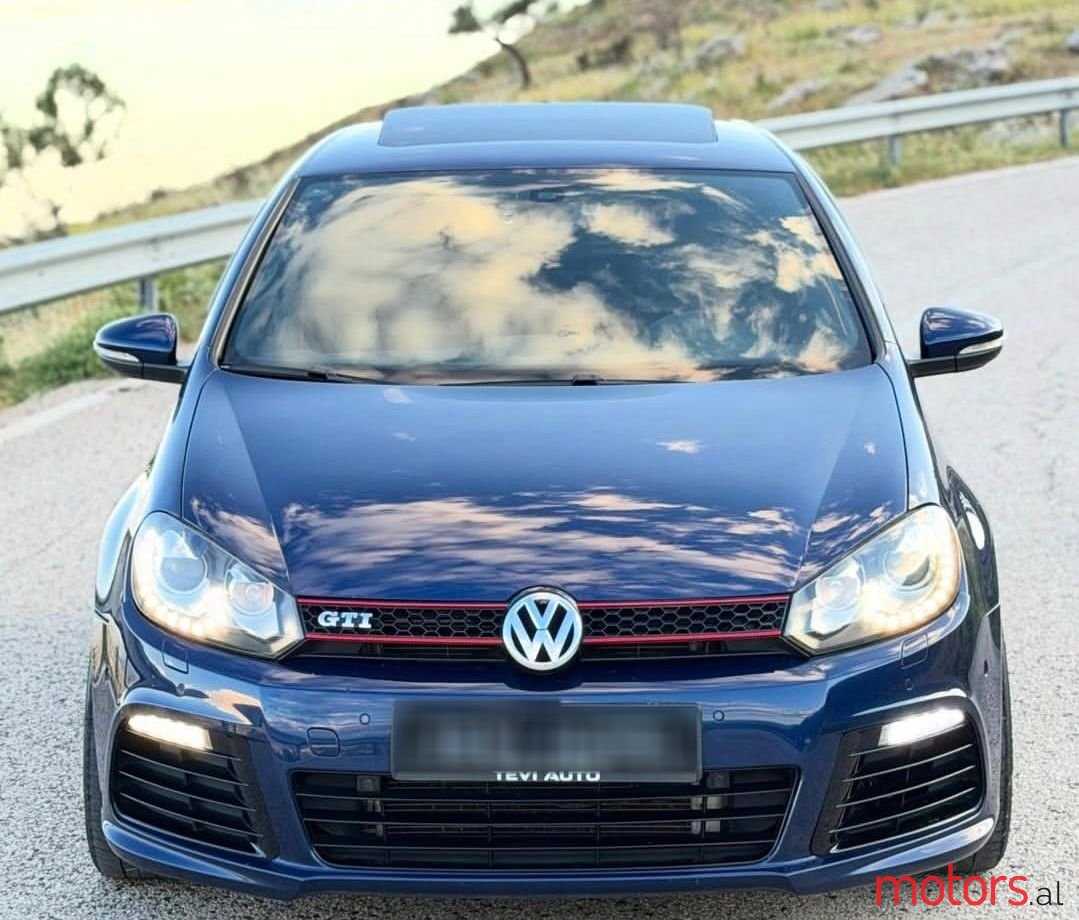 2012' Volkswagen Golf photo #4