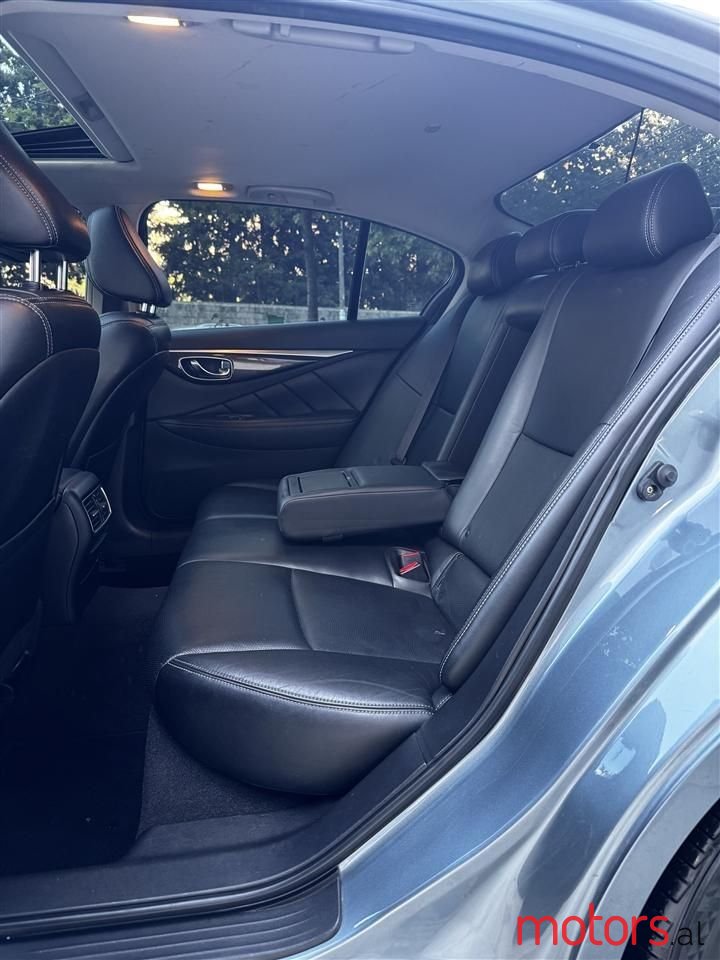 2014' Infiniti Q50 photo #4