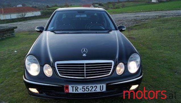 2005' Mercedes-Benz E-Class photo #4