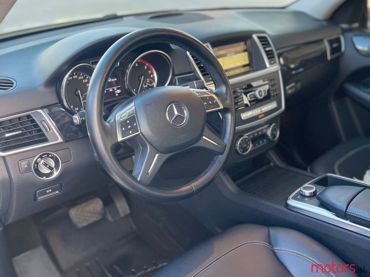 2013' Mercedes-Benz ML 350 photo #6