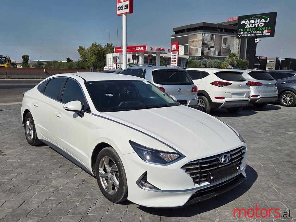 2020' Hyundai Sonata photo #2