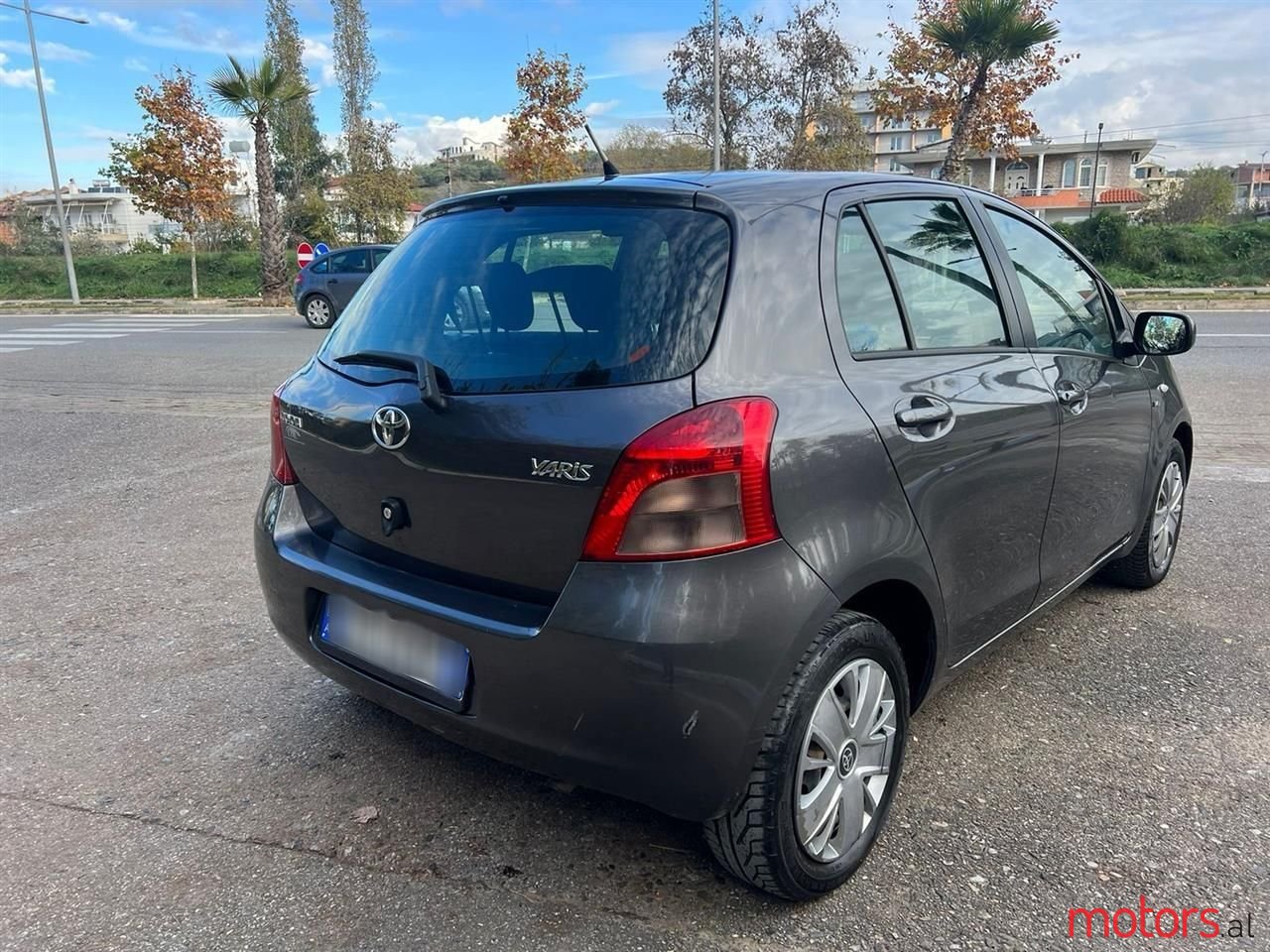 2008' Toyota Yaris photo #1